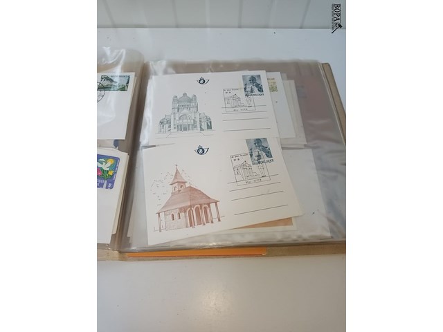 Lot 29 - verzamelmap postzegels. speciale uitgaven - afbeelding 4 van  9