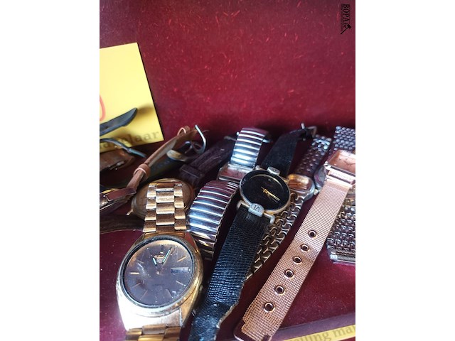 Lot 29 - vintage horloges. 13 stuks - afbeelding 3 van  3