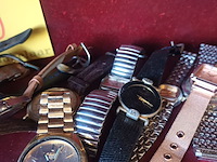 Lot 29 - vintage horloges. 13 stuks - afbeelding 3 van  3