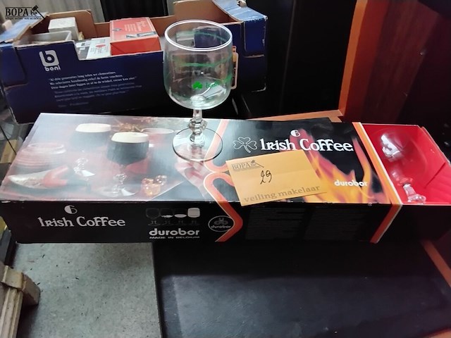 Lot 29 - vintage irish coffee glazen - afbeelding 1 van  1