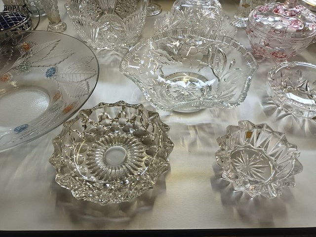 Lot 290 - glaswerk en kristal. 30 stuks - afbeelding 6 van  9