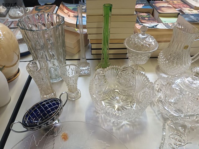 Lot 290 - glaswerk en kristal. 30 stuks - afbeelding 7 van  9