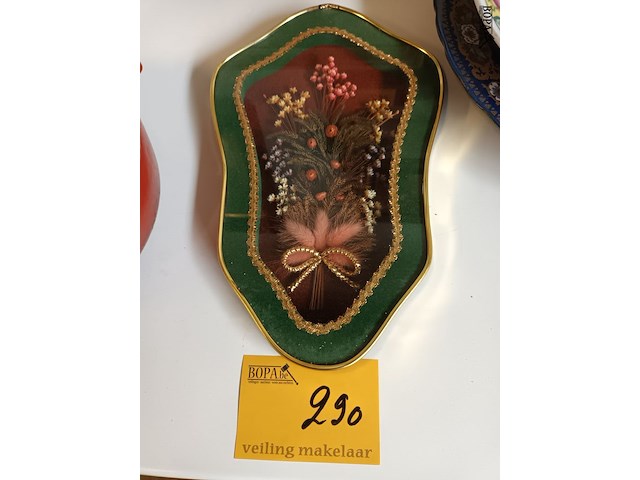 Lot 290 - kader met bloemen - afbeelding 1 van  3