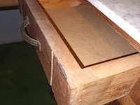 Lot 290 - kast met marmeren blad - afbeelding 3 van  4