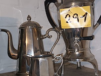 Lot 291 - koffiestel. 3 stuks - afbeelding 3 van  5