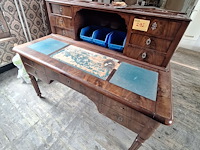 Lot 292 - antieke bureau - afbeelding 1 van  1