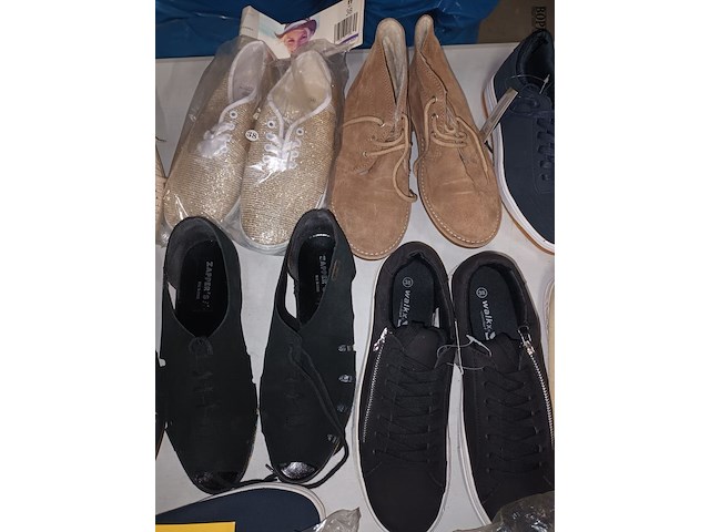 Lot 292 - damesschoenen - afbeelding 3 van  6