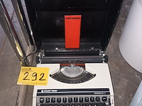 Lot 292 - retro typemachine silver reed - afbeelding 1 van  3