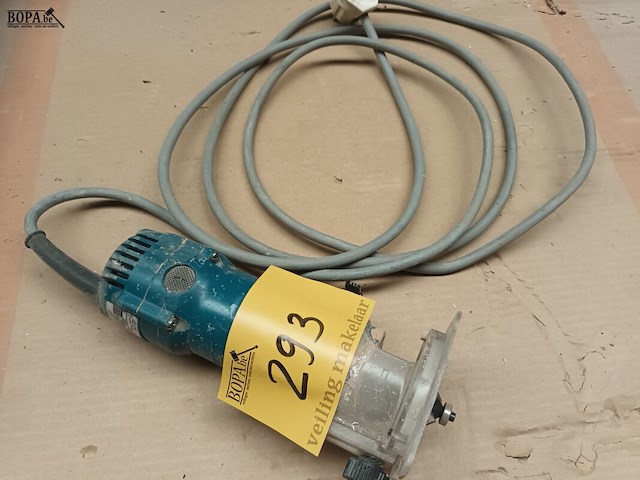 Lot 293 - makita kantenfrees - afbeelding 1 van  3