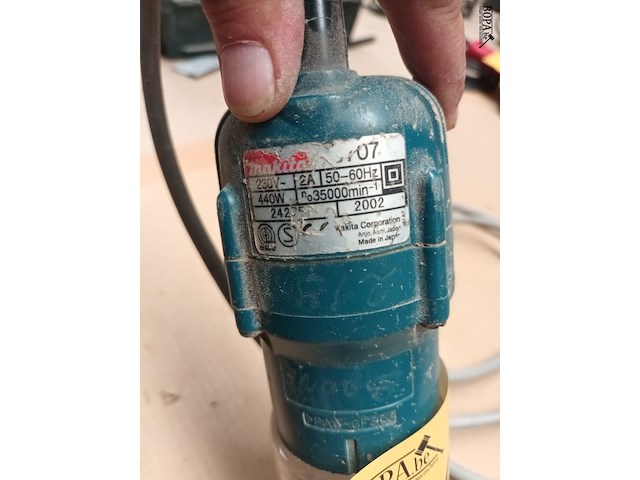Lot 293 - makita kantenfrees - afbeelding 3 van  3