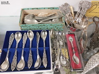 Lot 293 - verzilverde bestek items ong 14 stuks - afbeelding 2 van  3