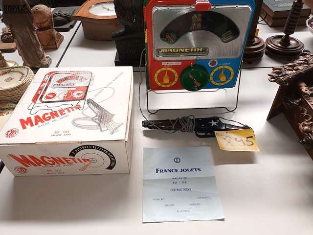 Lot 295 - blikken speelgoed - afbeelding 2 van  6