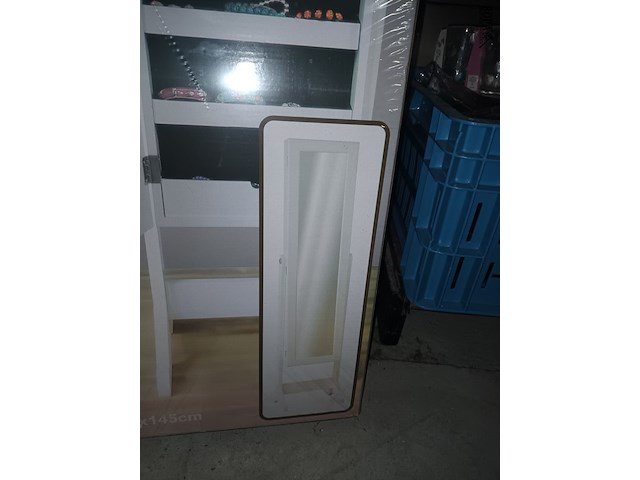 Lot 295 - juwelenkast met spiegel - afbeelding 3 van  4