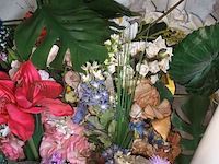 Lot 296 - partij kunstbloemen - afbeelding 4 van  4