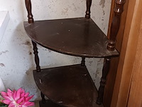 Lot 297 - hoek meubilair. 2 stuks - afbeelding 3 van  4