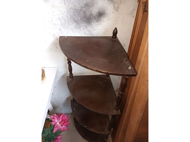 Lot 297 - hoek meubilair. 2 stuks - afbeelding 4 van  4