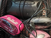 Lot 297 - lot: klok - radio - wekker 6 stuks - afbeelding 2 van  3