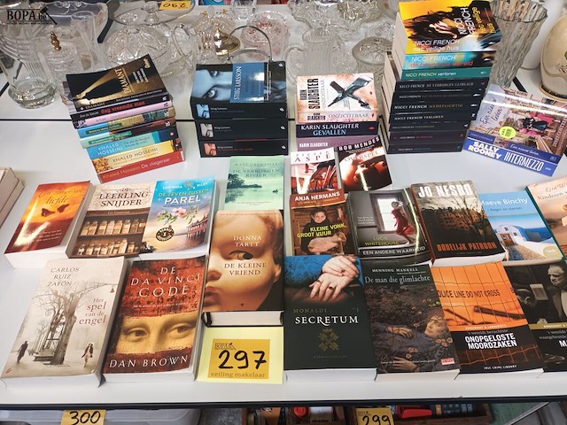 Lot 297 - romans en leesboeken. 45 stuks - afbeelding 1 van  8