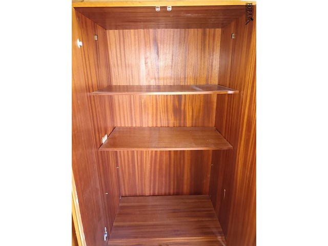 Lot 299 - kleerkast 2 deuren - afbeelding 3 van  4