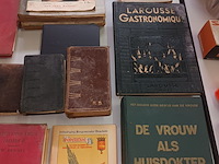 Lot 299 - oude boeken. 37 stuks - afbeelding 2 van  5