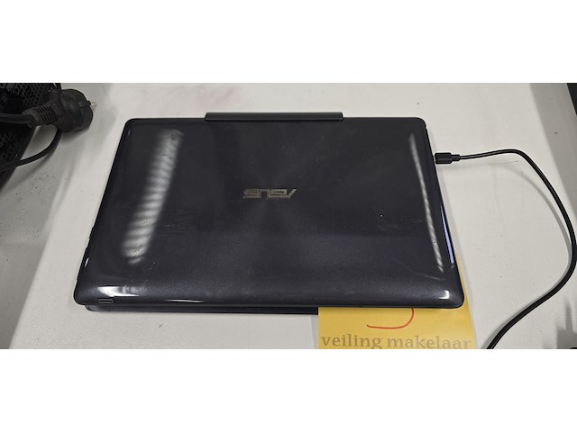 Lot 3 - asus mini laptop 10 inch - afbeelding 4 van  5