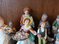 Lot 3 - biscuit beelden. 21 stuks - afbeelding 4 van  4