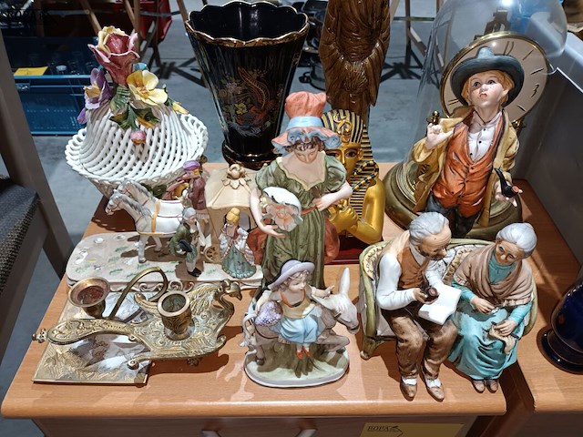 Lot 3 - decoratie. 30 stuks - afbeelding 3 van  7