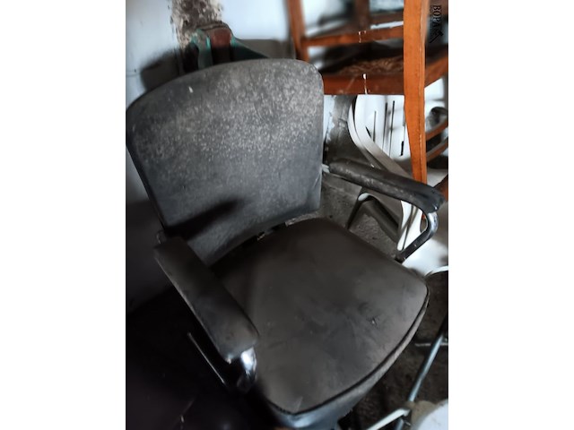 Lot 3 - diverse stoelen - afbeelding 3 van  3