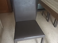 Lot 3 - eetkamerstoelen. 4 stuks