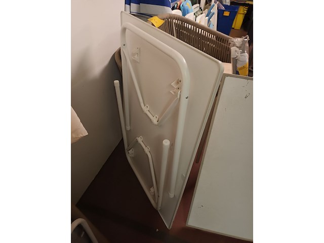 Lot 3 - kampeertafel mecalit - afbeelding 3 van  3