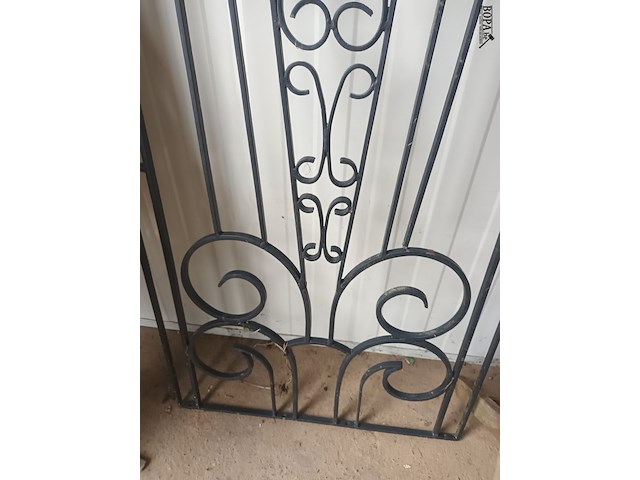 Lot 3 - metalen sierwand - afbeelding 2 van  3