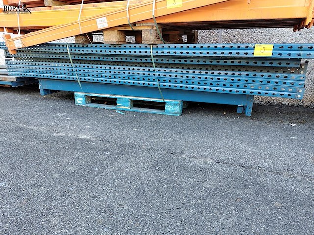 Lot 3 - palletstelling met 5 staanders - afbeelding 1 van  4