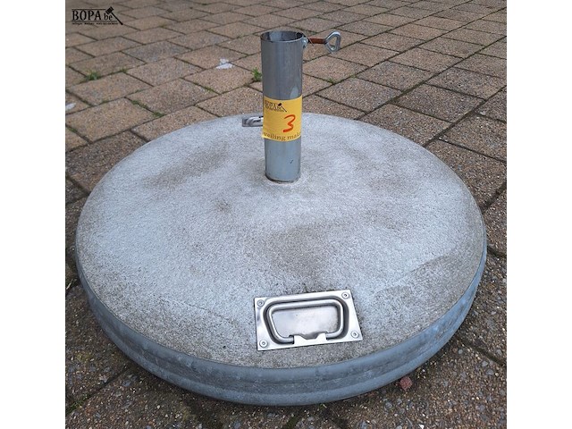 Lot 3 - parasol met voet - afbeelding 2 van  5