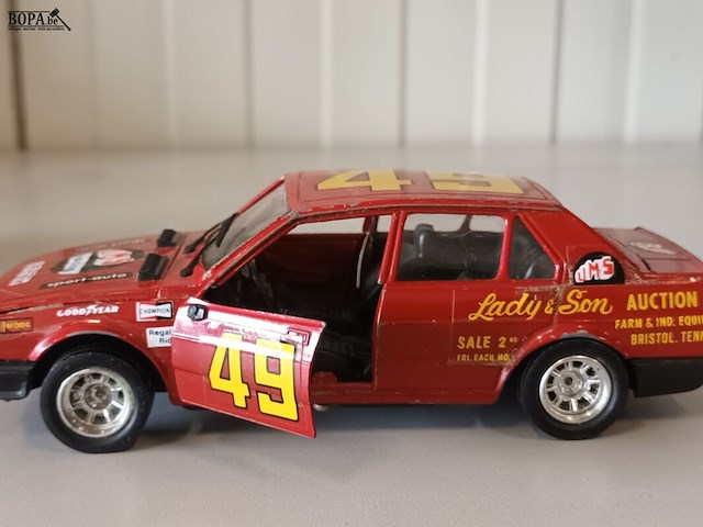 Lot 3 - rally auto’s op schaal. 3 stuks - afbeelding 8 van  11