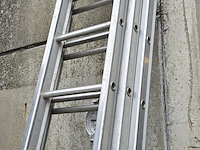 Lot 3 - uitschuifbare ladder 3 x 12 treden - afbeelding 3 van  4