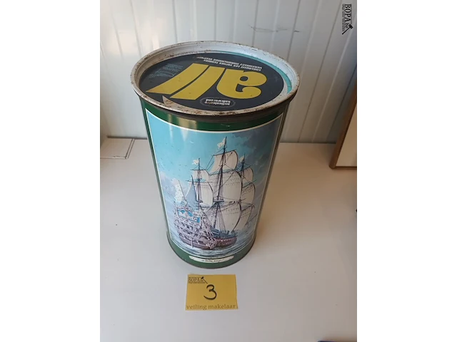 Lot 3 - vintage blikken ton zeilschip - afbeelding 2 van  4