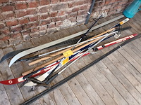 Lot 3 - vintage ski uitrusting. 10 stuks - afbeelding 2 van  4