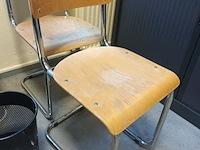 Lot 3 - vintage stoel. 2 stuks - afbeelding 3 van  3