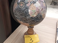 Lot 3 - wereldbol