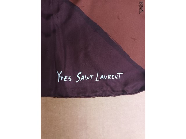 Lot 3 - zijden sjaal yves saint laurent - afbeelding 3 van  3