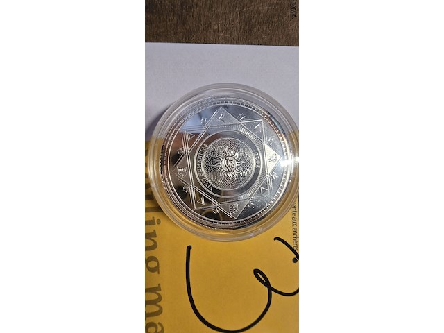 Lot 3 - zilveren 5 dollar munt uit tokelau 2 stuks - afbeelding 3 van  3