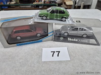 Lot 3 stuks - afbeelding 1 van  4