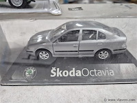 Lot 3 stuks - afbeelding 2 van  4