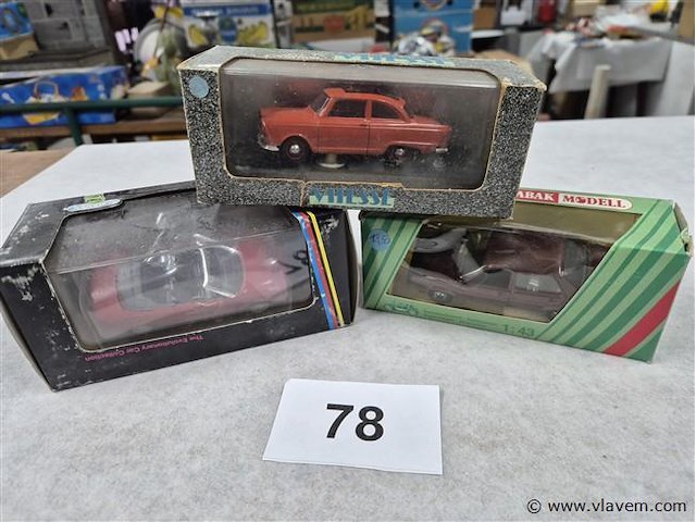 Lot 3 stuks - afbeelding 1 van  4