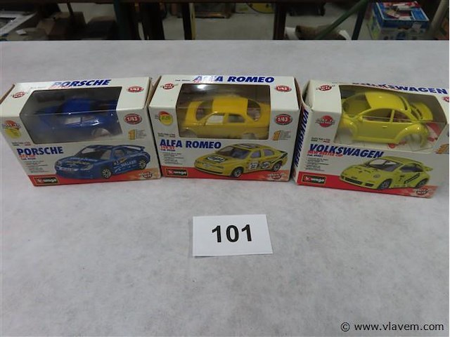 Lot 3 stuks - afbeelding 1 van  3