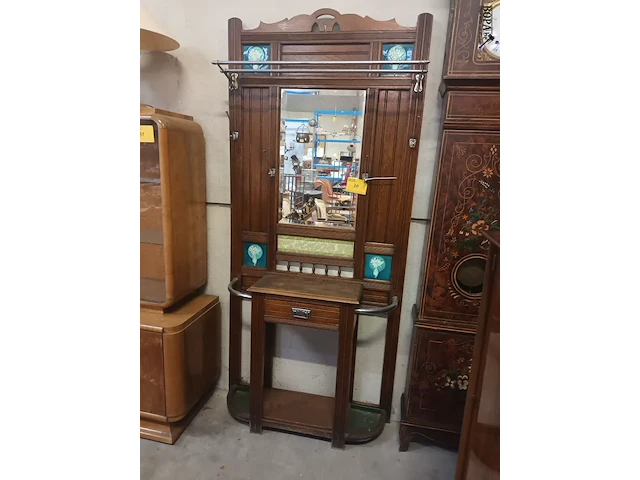 Lot 30 - art nouveau kapstok - afbeelding 1 van  5