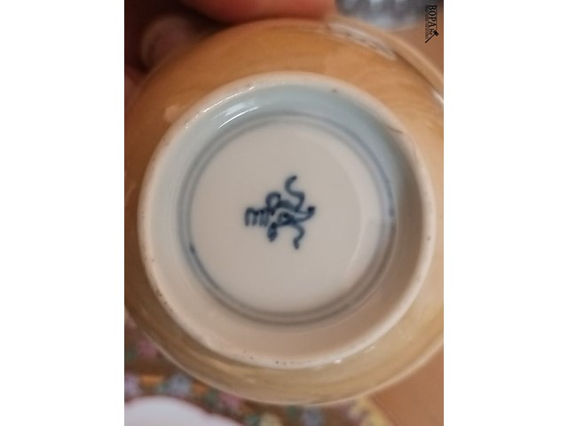 Lot 30 - chinees porselein. 4 stuks - afbeelding 4 van  6