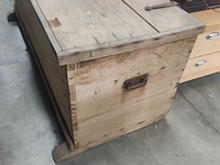 Lot 30 - houten opbergkoffer - afbeelding 3 van  3