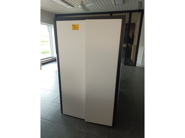 Lot 30 - kantoorkast - afbeelding 1 van  3