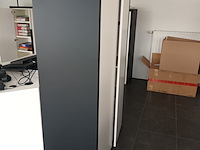 Lot 30 - kantoorkast - afbeelding 2 van  3
